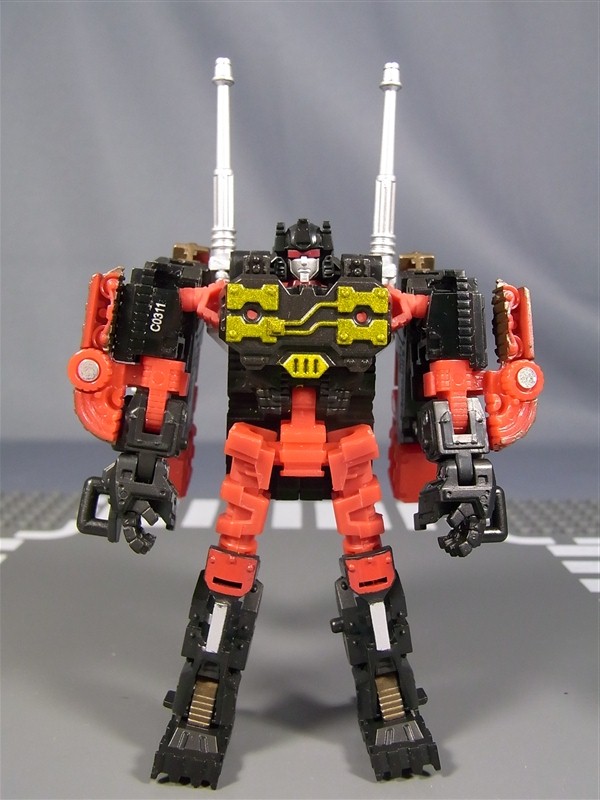 Transformers United UN20 Frenzy and Rumble Image Gallery